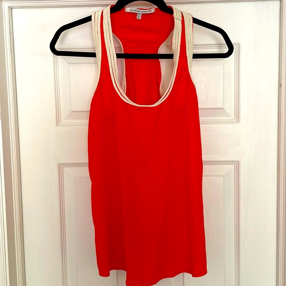 Beautiful orange razorback top